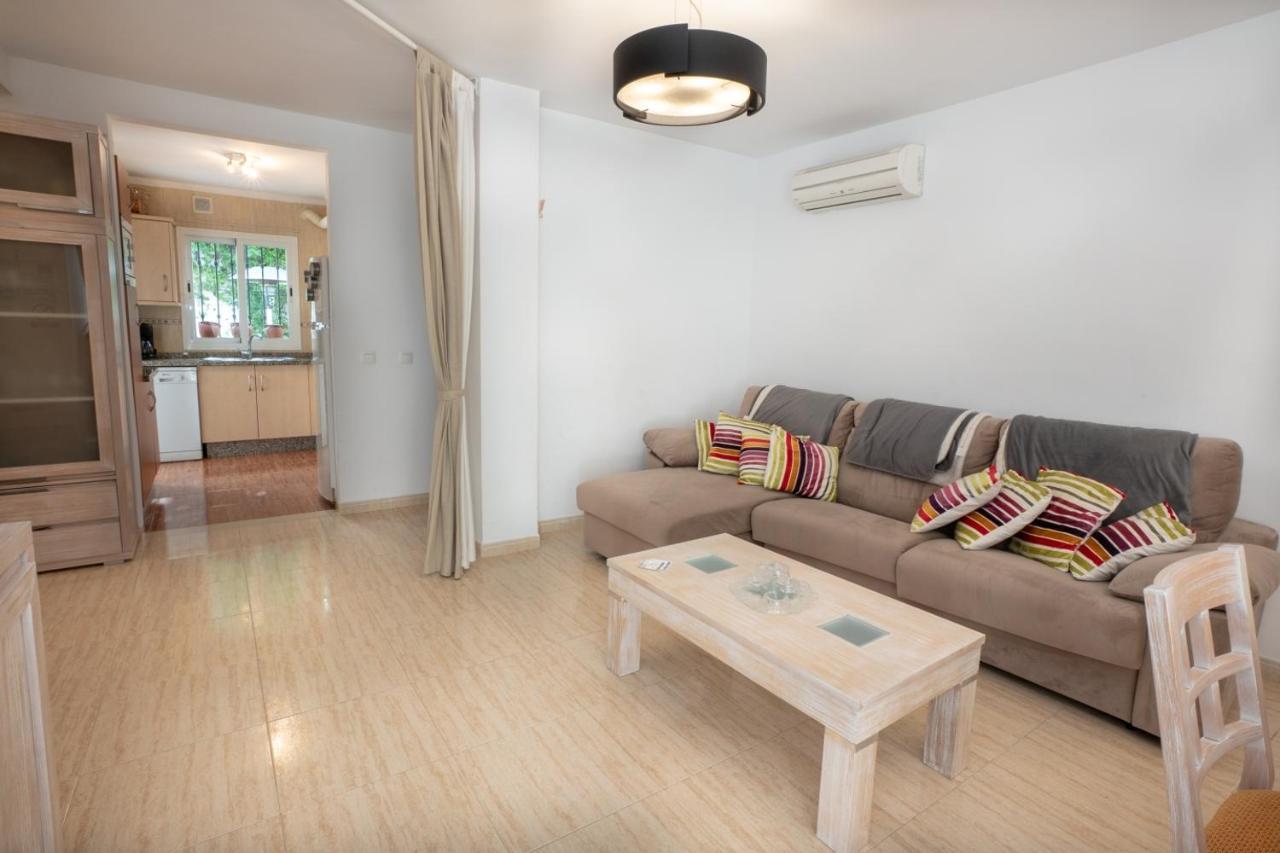 Marina Bella 1F Menyber Daire Nerja Dış mekan fotoğraf