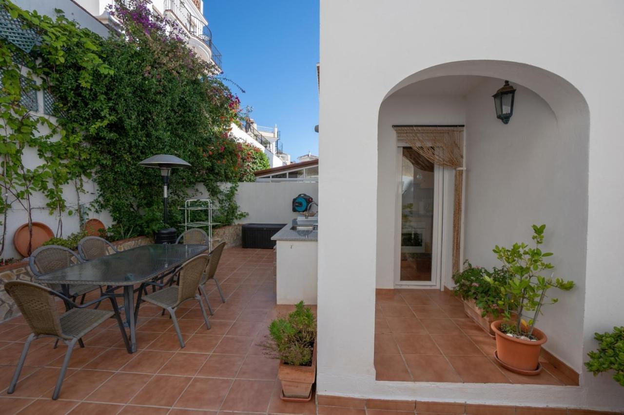 Marina Bella 1F Menyber Daire Nerja Dış mekan fotoğraf