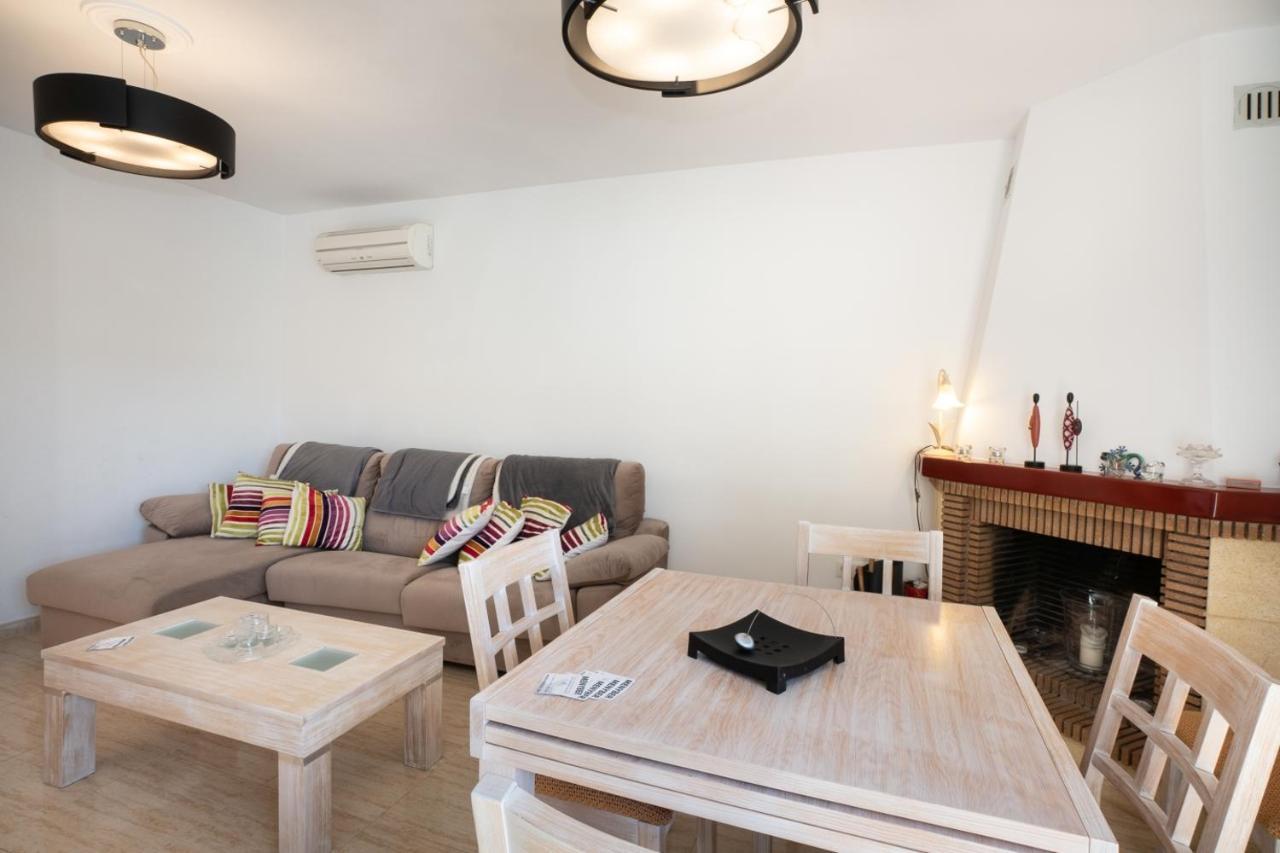Marina Bella 1F Menyber Daire Nerja Dış mekan fotoğraf