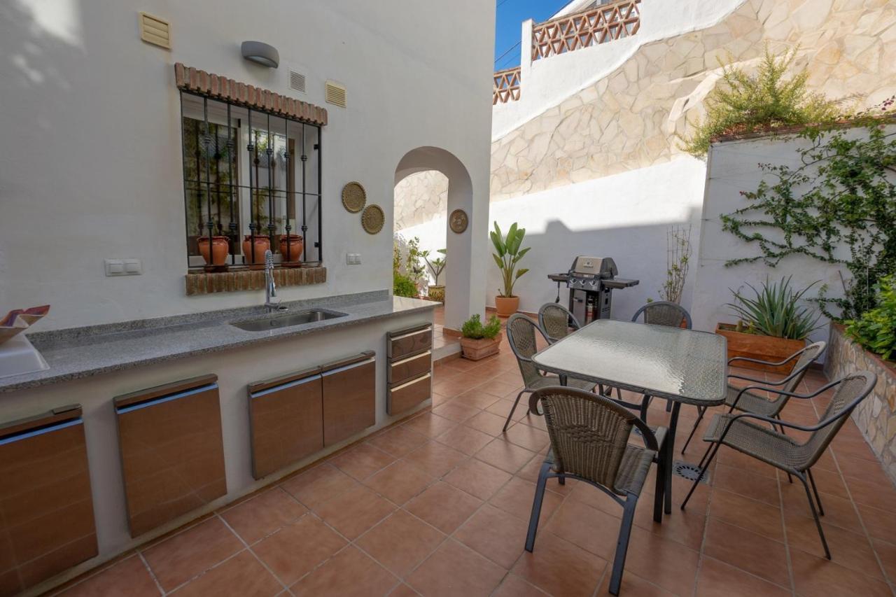 Marina Bella 1F Menyber Daire Nerja Dış mekan fotoğraf